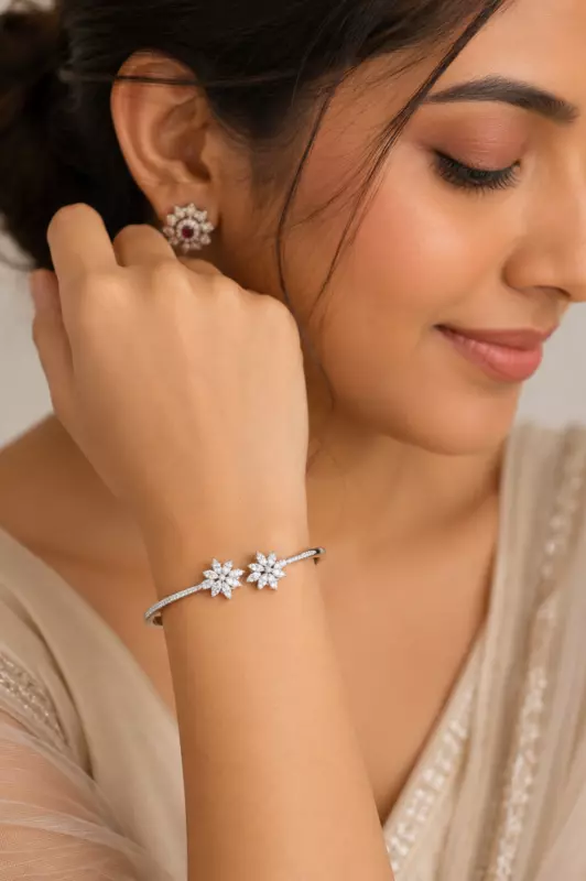 Divaa Forever Kada Bracelet