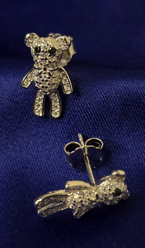 Teddy Studs