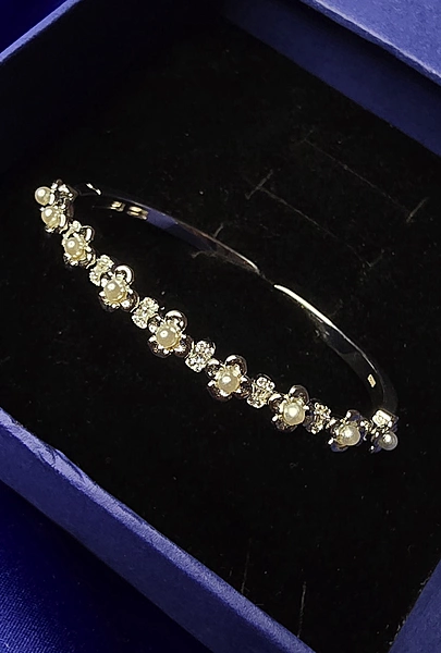 Pearly Kada Bracelet