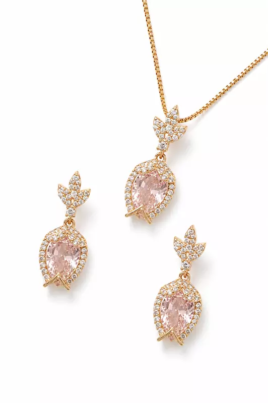 Diva Pendant Set